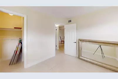 2800 W Sunrise Lakes Dr #101, Sunrise, FL 33322 - Photo 24