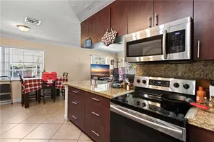 6408 Pierce St, Hollywood, FL 33024 - Photo 10