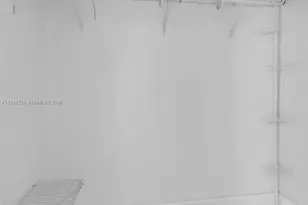 8851 NW 119th St, Hialeah Gardens, FL 33018 - Photo 12