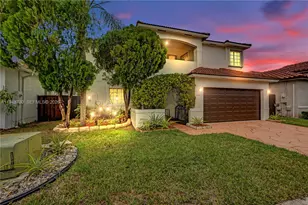5502 SW 162nd Pl, Miami, FL 33185 - Photo 2