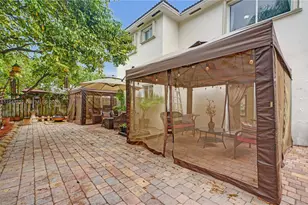 5502 SW 162nd Pl, Miami, FL 33185 - Photo 14