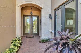 9728 Bozzano Dr, Delray Beach, FL 33446 - Photo 2