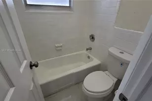 13240 Port Said Rd, Opa Locka, FL 33054 - Photo 16