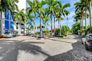 5077 NW 7th St, Miami, FL 33126 - Photo 4