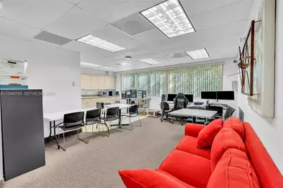 7665 Davie Road Ext, Davie, FL 33024 - Photo 32