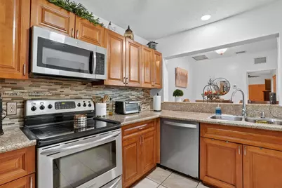 9770 NW 15th St #293, Pembroke Pines, FL 33024 - Photo 8