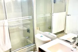 11216 SW 12th St, Pembroke Pines, FL 33025 - Photo 8