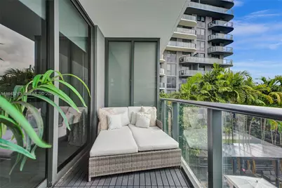 121 NE 34th St #910, Miami, FL 33137 - Photo 38