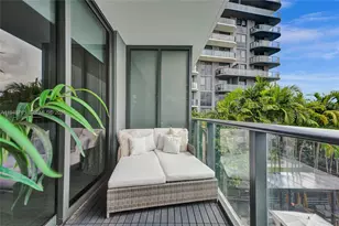 121 NE 34th St, Miami, FL 33137 - Photo 38