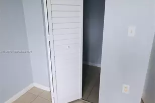 7888 Sonoma Springs Cir, Lake Worth, FL 33463 - Photo 8