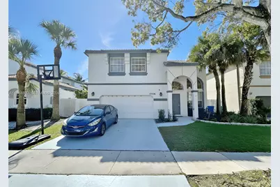 15826 NW 11th St, Pembroke Pines, FL 33028 - Photo 18
