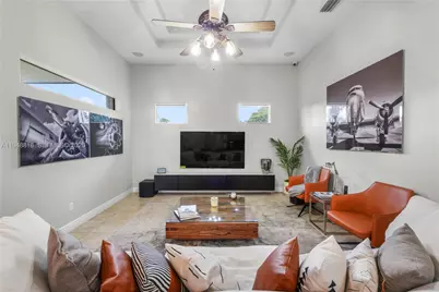 315 SE Fisk Rd, Port Saint Lucie, FL 34984 - Photo 4