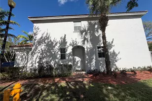 20715 NE 10th Ct, Miami, FL 33179 - Photo 2