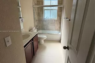 20715 NE 10th Ct, Miami, FL 33179 - Photo 26