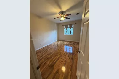 20715 NE 10th Ct #20715, Miami, FL 33179 - Photo 18