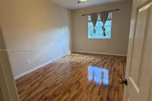 20715 NE 10th Ct, Miami, FL 33179 - Photo 18