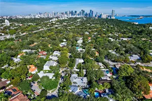 1680 Onaway Dr, Coconut Grove, FL 33133 - Photo 30