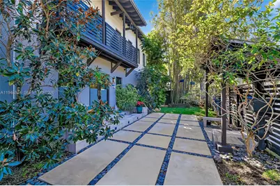 1680 Onaway Dr, Coconut Grove, FL 33133 - Photo 52