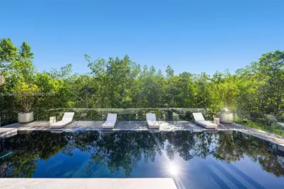 132 Paloma Dr, Coral Gables, FL 33143 - Photo 26