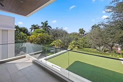 132 Paloma Dr, Coral Gables, FL 33143 - Photo 44