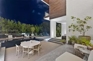 132 Paloma Dr, Coral Gables, FL 33143 - Photo 68