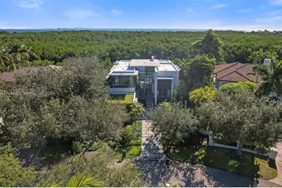 132 Paloma Dr, Coral Gables, FL 33143 - Photo 6