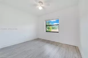 11416 SW 110th Ln, Miami, FL 33176 - Photo 14