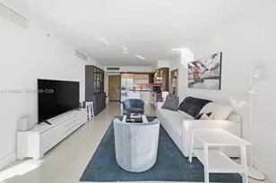 2155 Washington Ct, Miami Beach, FL 33139 - Photo 8