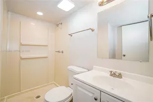 5011 NW 17th St, Lauderhill, FL 33313 - Photo 24