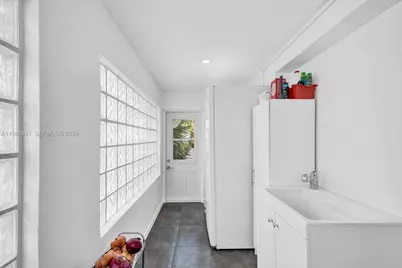 3757 Prairie Ave, Miami Beach, FL 33140 - Photo 12