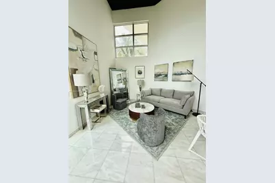 7700 Collins Ave #5, Miami Beach, FL 33141 - Photo 4