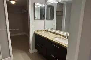 400 Commodore Dr, Plantation, FL 33325 - Photo 8