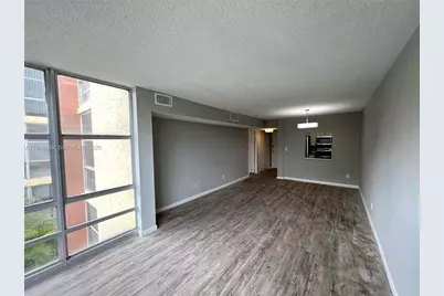 210 172nd St #234, Sunny Isles Beach, FL 33160 - Photo 4