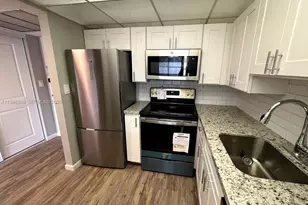 210 172nd St, Sunny Isles Beach, FL 33160 - Photo 6