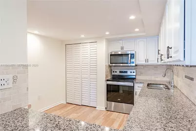 510 NW 97th Ave, Plantation, FL 33324 - Photo 6