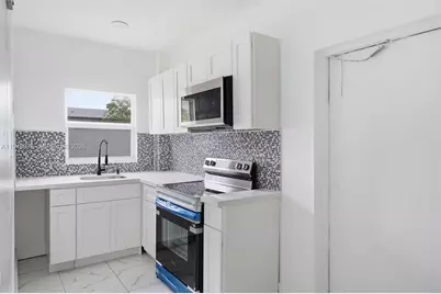 2280 SW 43rd Ave #2, Fort Lauderdale, FL 33317 - Photo 8