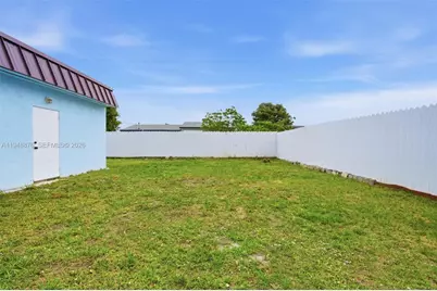 2280 SW 43rd Ave #2, Fort Lauderdale, FL 33317 - Photo 14