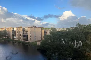 8895 Fontainebleau Blvd, Miami, FL 33172 - Photo 2