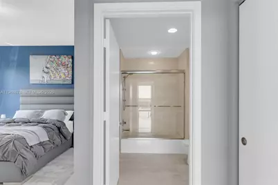 17111 Biscayne Blvd #602, North Miami Beach, FL 33160 - Photo 18