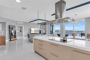 17111 Biscayne Blvd, North Miami Beach, FL 33160 - Photo 6