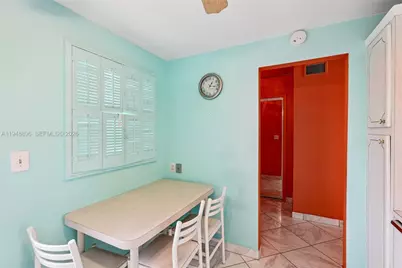 319 NE 14th Ave #501, Hallandale Beach, FL 33009 - Photo 18