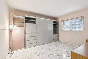 319 NE 14th Ave, Hallandale Beach, FL 33009 - Photo 22