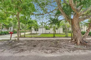 21021 NE 13th Pl, Miami, FL 33179 - Photo 42
