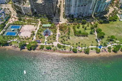 2000 N Bayshore Dr #621, Miami, FL 33137 - Photo 6