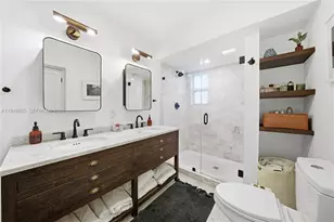 71 NE 46th St, Miami, FL 33137 - Photo 14