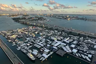 555 NE 15th St, Miami, FL 33132 - Photo 4