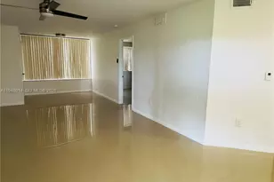 2851 N Oakland Forest Dr, Oakland Park, FL 33309 - Photo 12