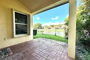1013 Via Jardin, Riviera Beach, FL 33418 - Photo 18