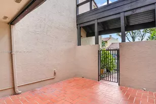 10047 Costa Del Sol Blvd, Doral, FL 33178 - Photo 8