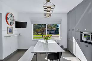 831 NE 109th St, Biscayne Park, FL 33161 - Photo 18
